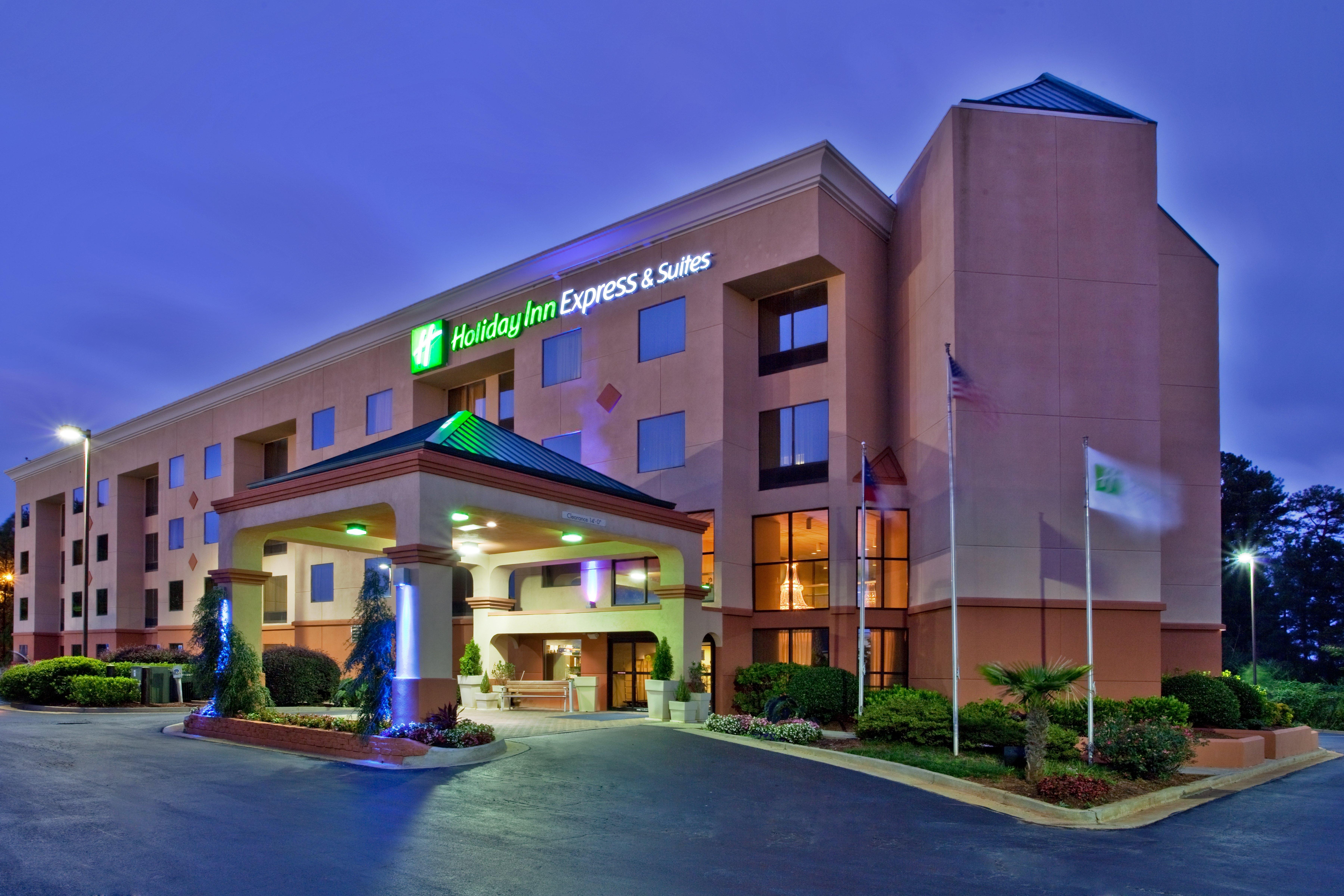 Holiday Inn Express Hotel & Suites Lawrenceville By Ihg Esterno foto