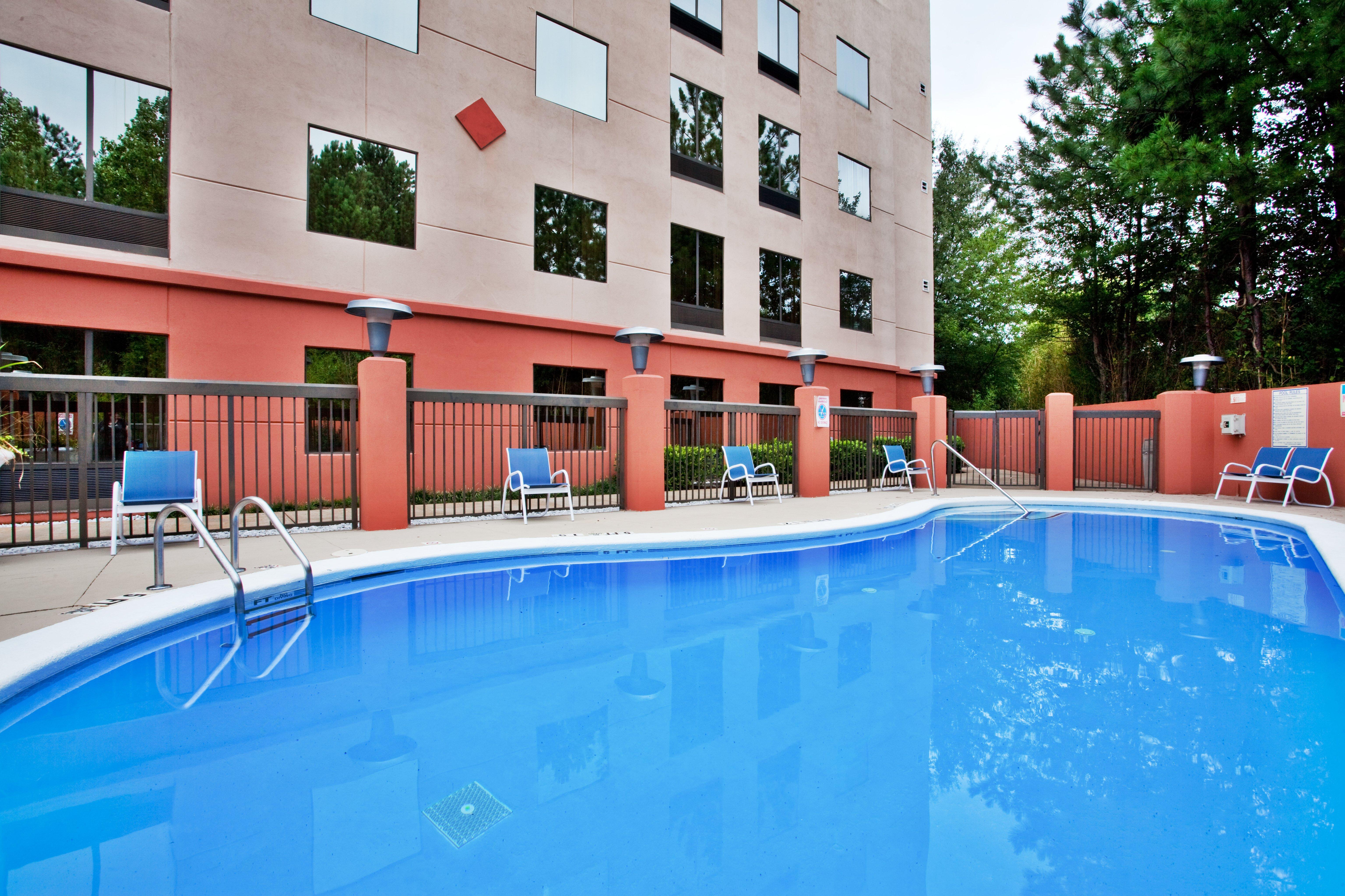 Holiday Inn Express Hotel & Suites Lawrenceville By Ihg Esterno foto
