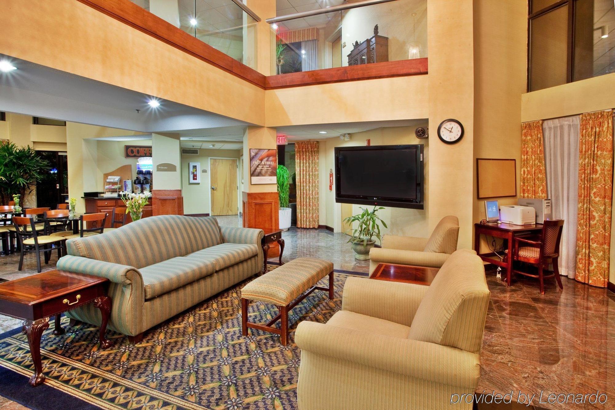 Holiday Inn Express Hotel & Suites Lawrenceville By Ihg Esterno foto