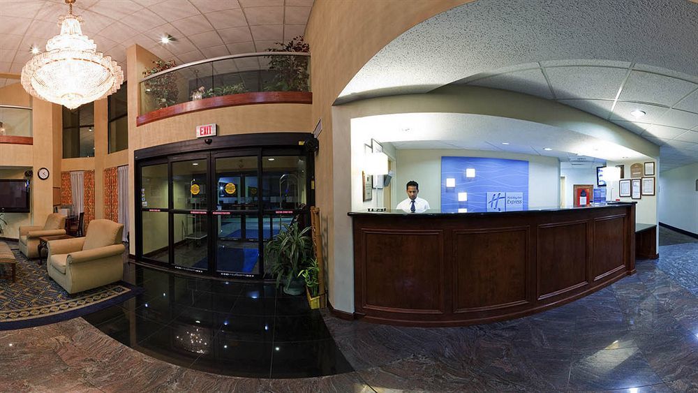 Holiday Inn Express Hotel & Suites Lawrenceville By Ihg Esterno foto