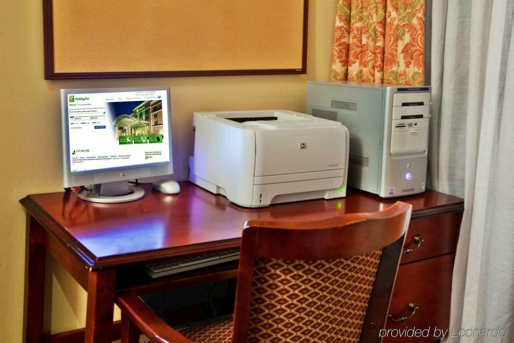 Holiday Inn Express Hotel & Suites Lawrenceville By Ihg Esterno foto