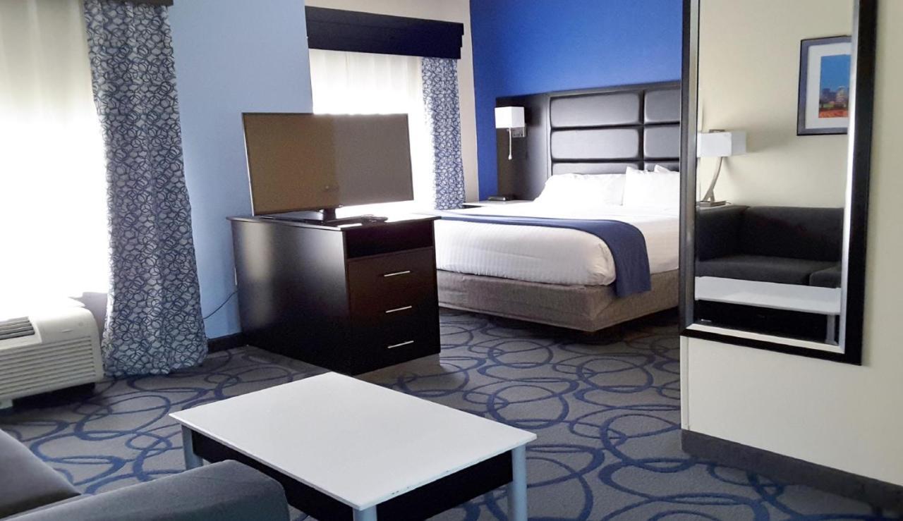Holiday Inn Express Hotel & Suites Lawrenceville By Ihg Esterno foto